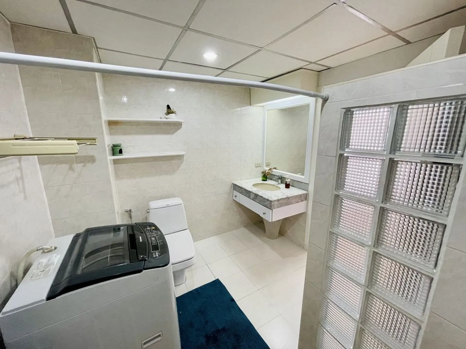 Property photos for Phasuk Place