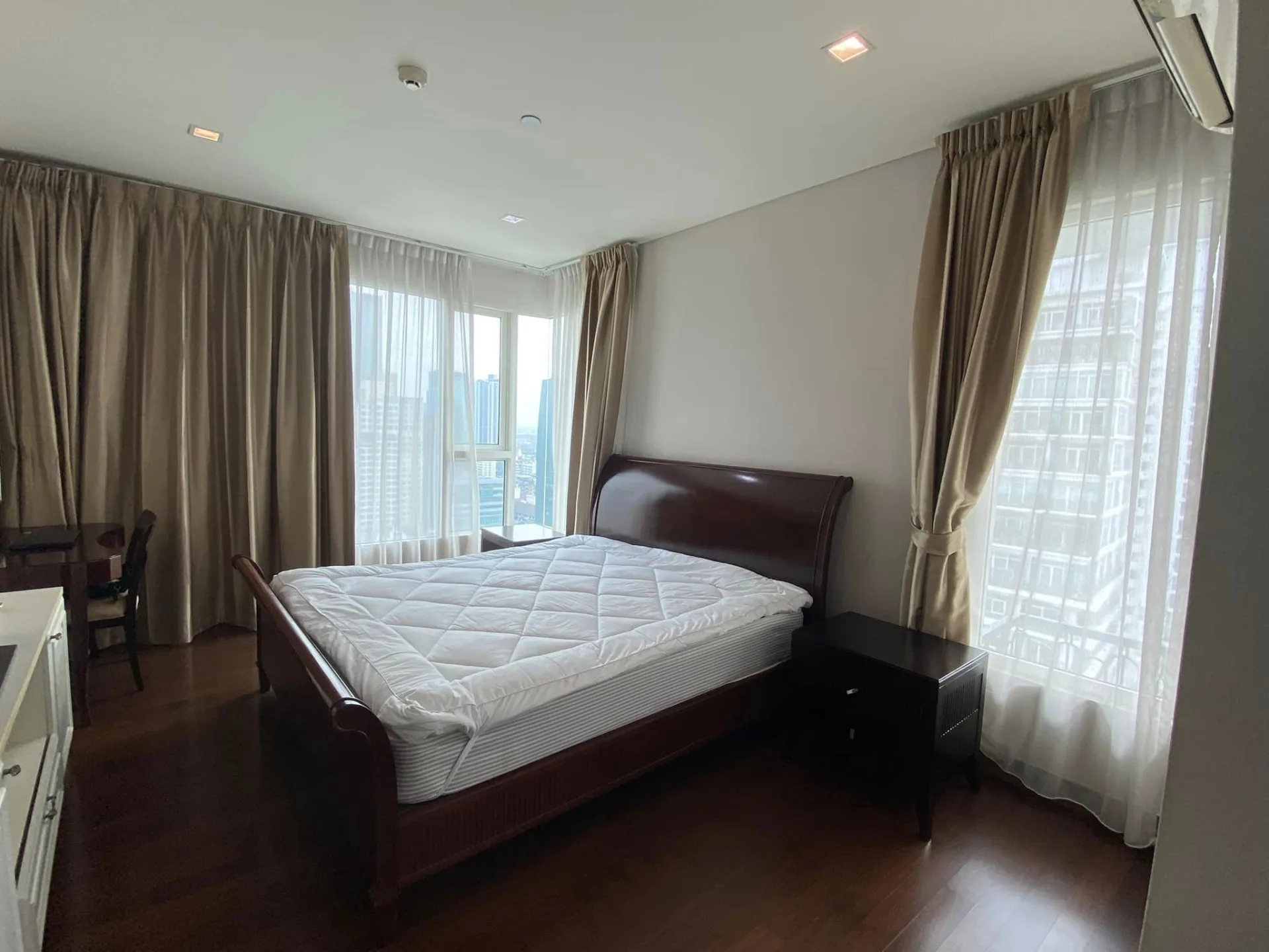 Property photos for Ivy Thonglor