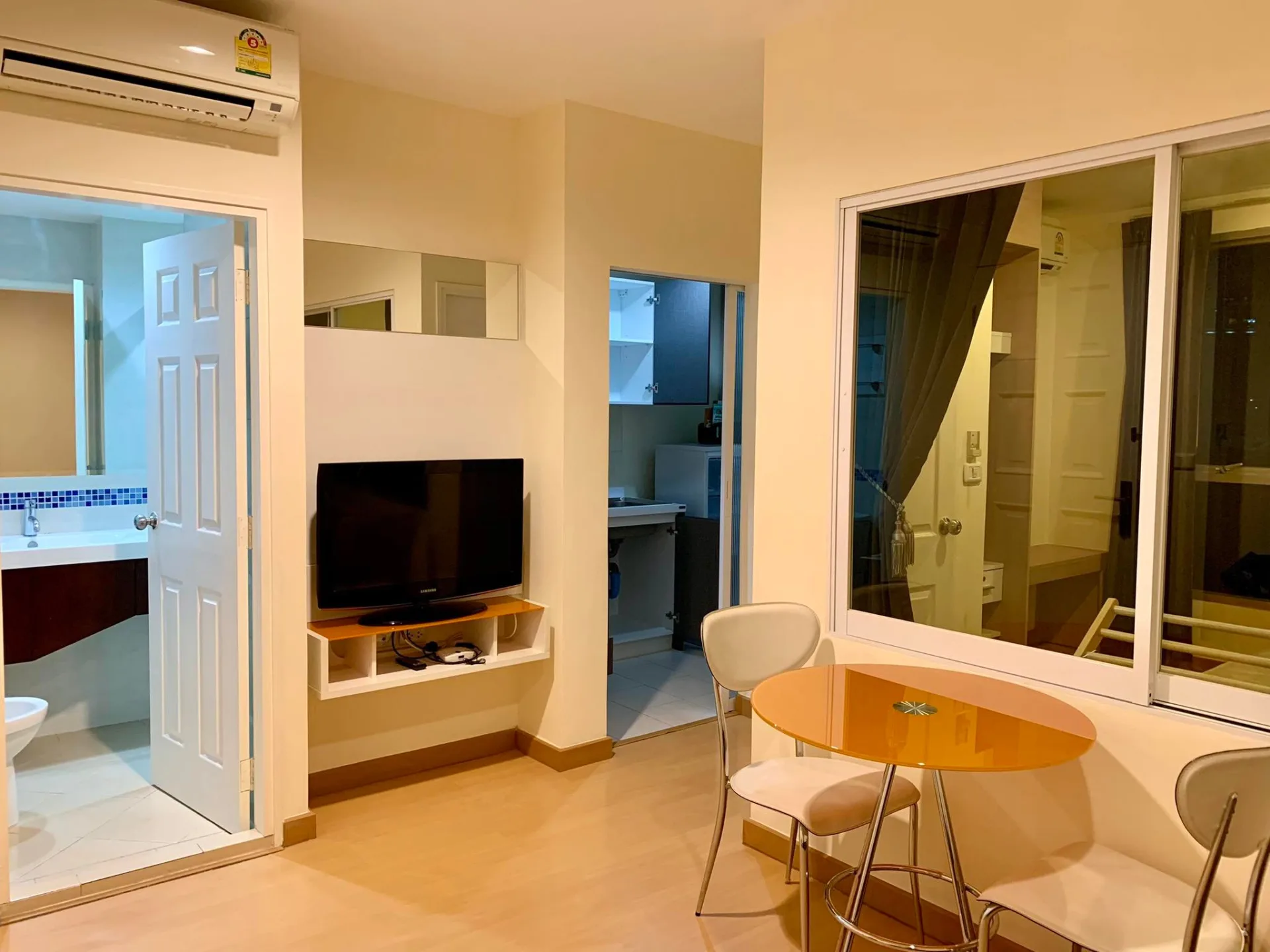 Property photos for Life Sukhumvit 65