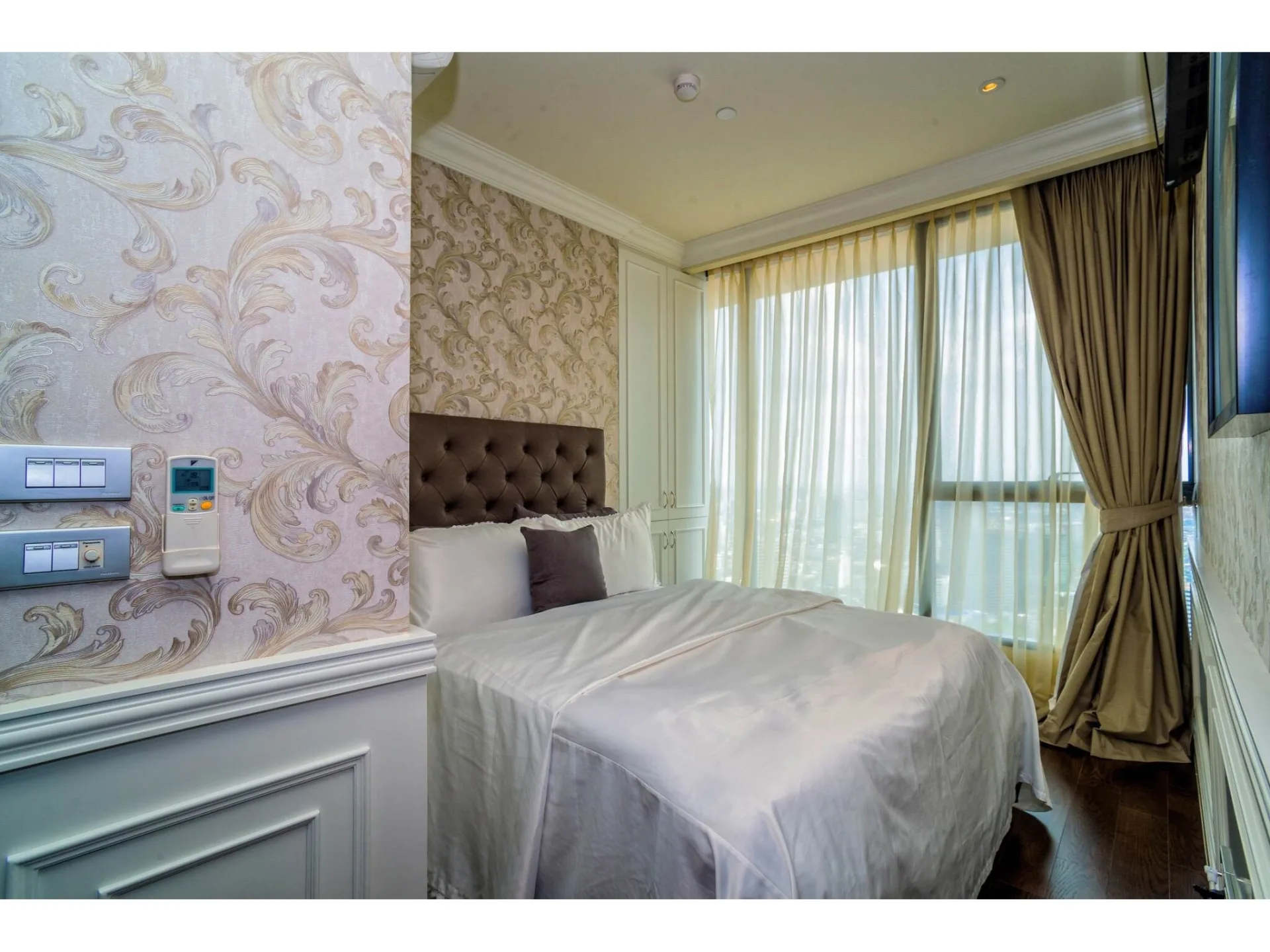 Property photos for The Lumpini 24