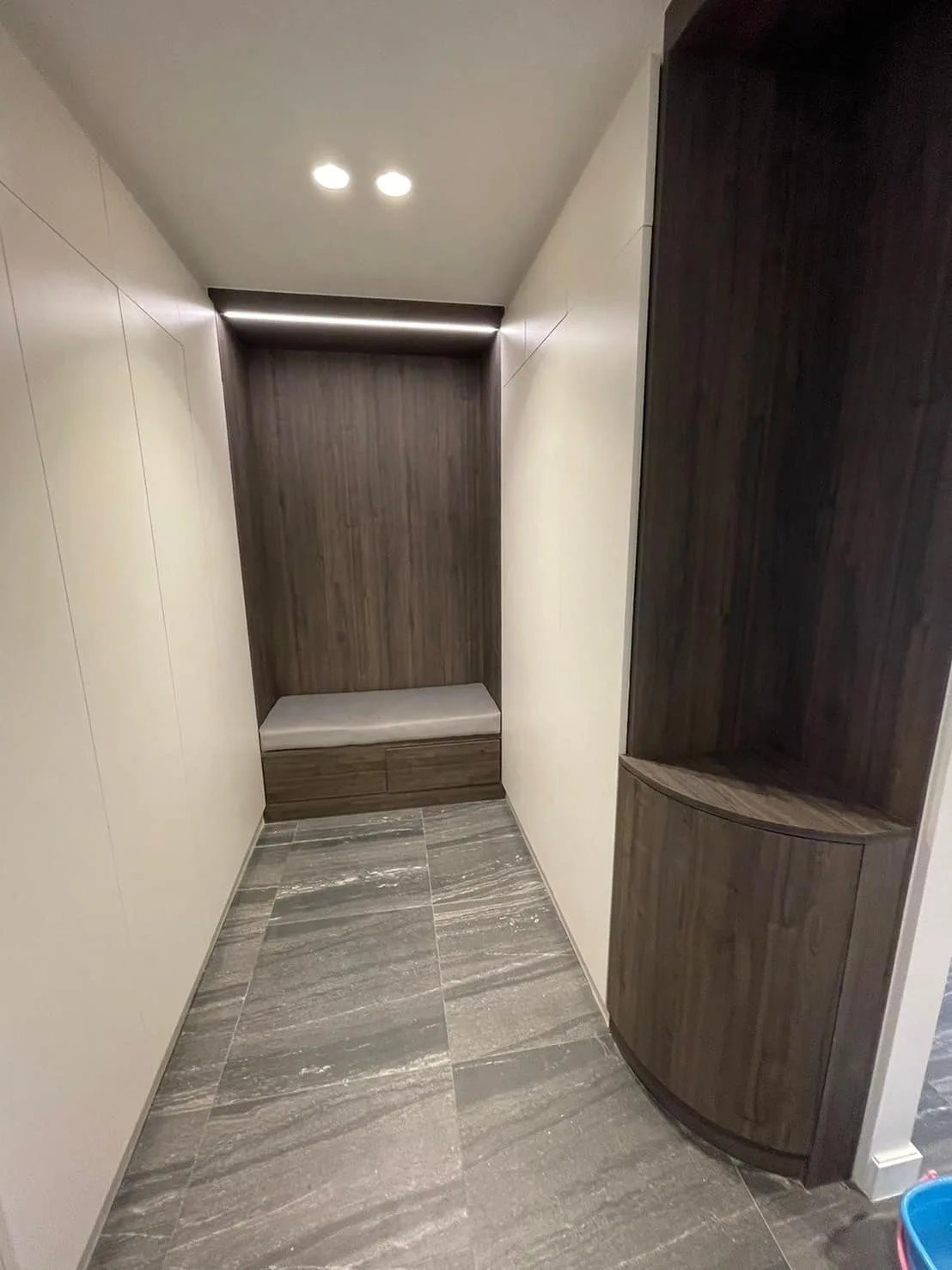 Property photos for State Tower