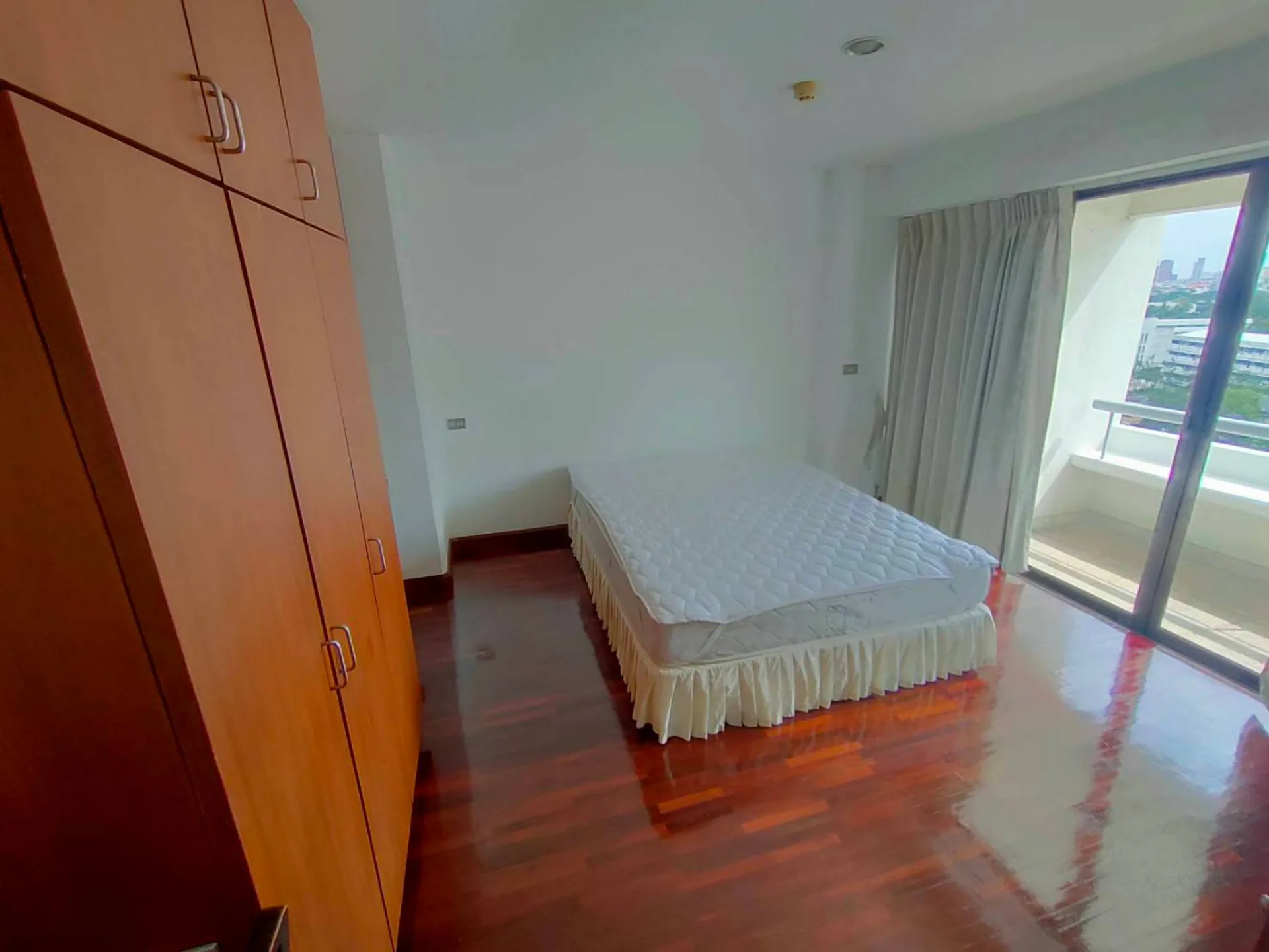 Property photos for Sripat Court Apartment