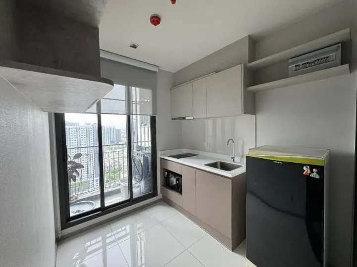 Property photos for Life Sathorn Sierra
