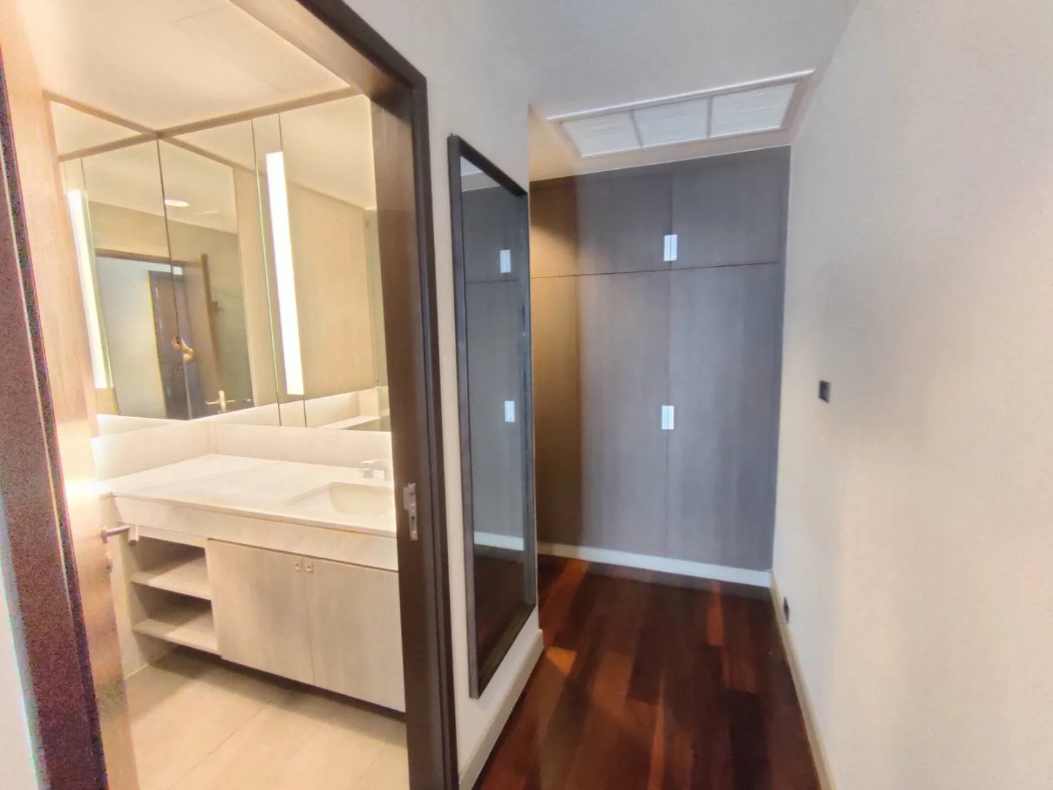 Property photos for Piya Residence 28 -30