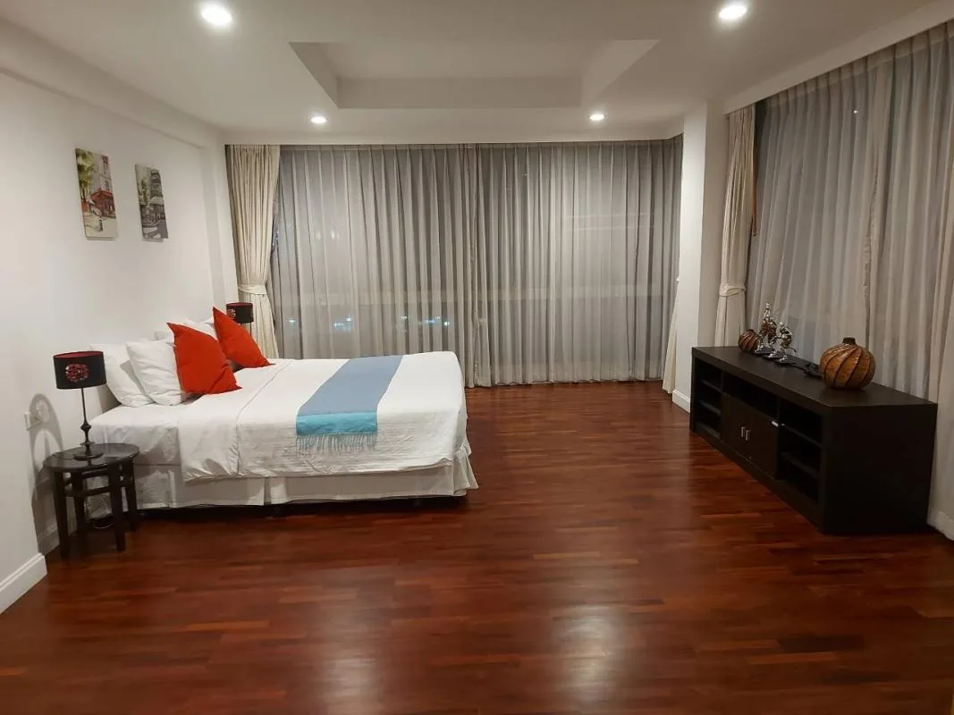 Property photos for Sathorn Gallery Residences