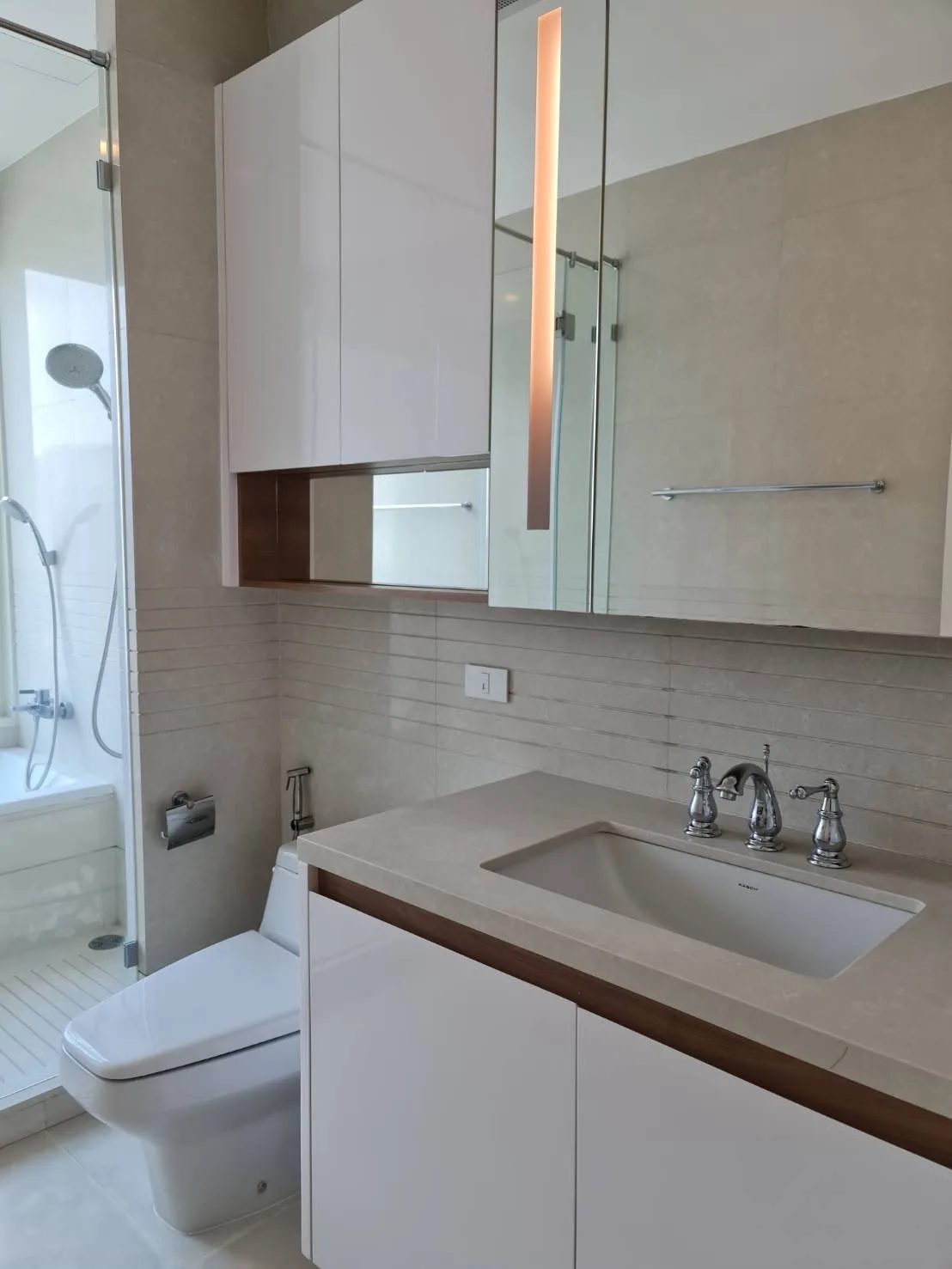 Property photos for Q Langsuan