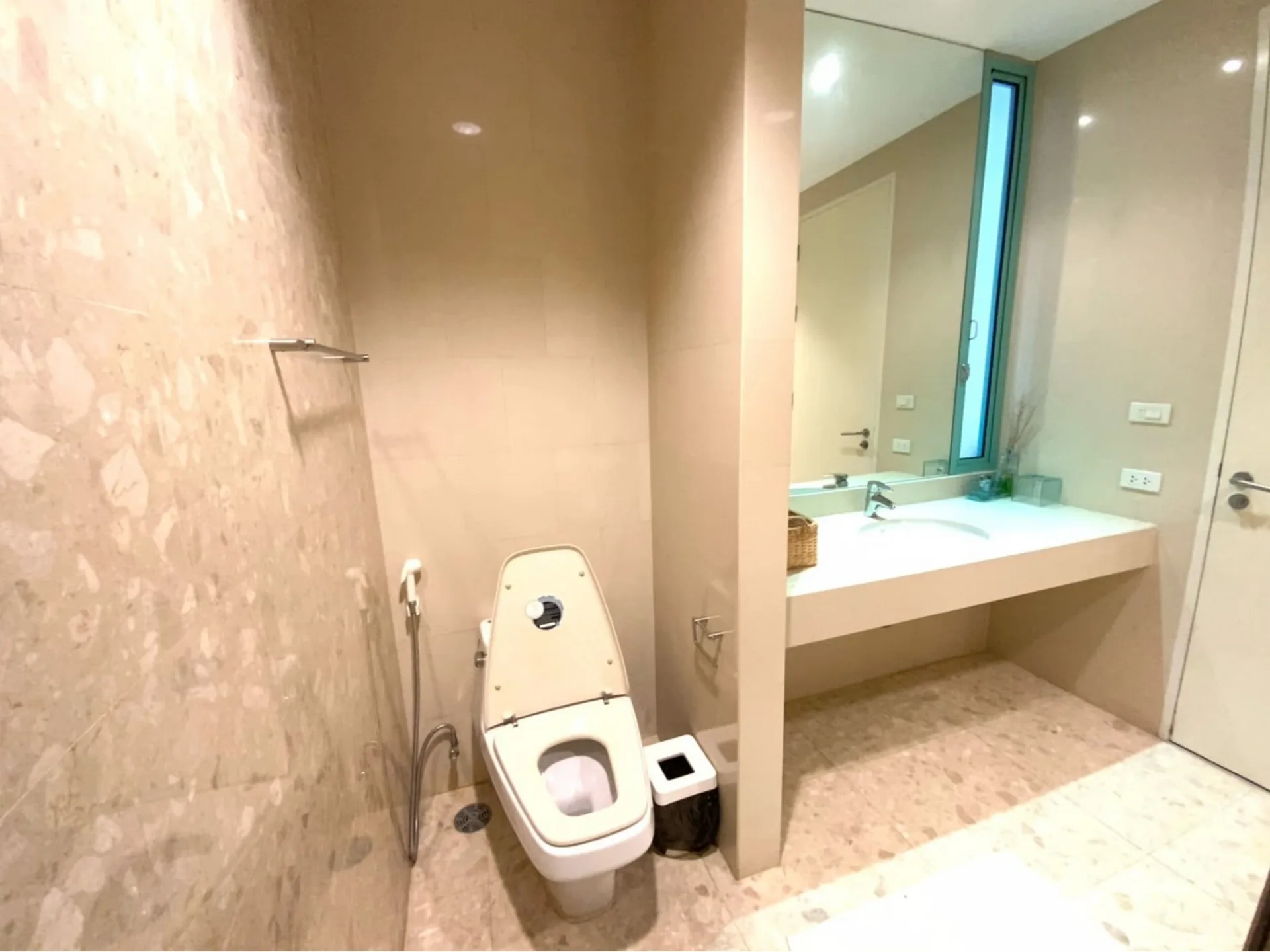 Property photos for Chatrium Residence Riverside