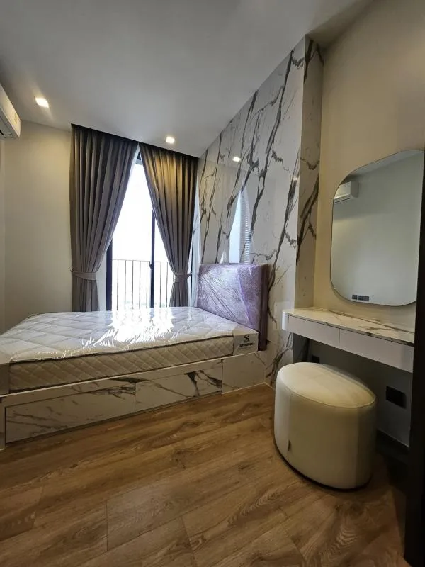 Property photos for Noble Around Ari