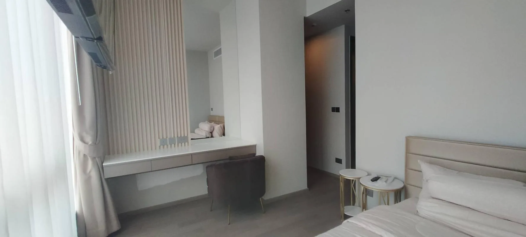 Property photos for Celes Asoke