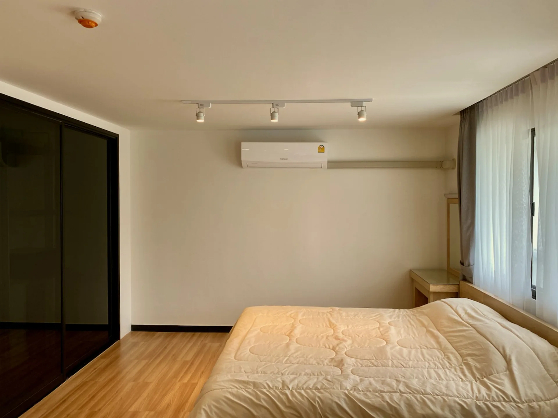 Property photos for 38 Mansion