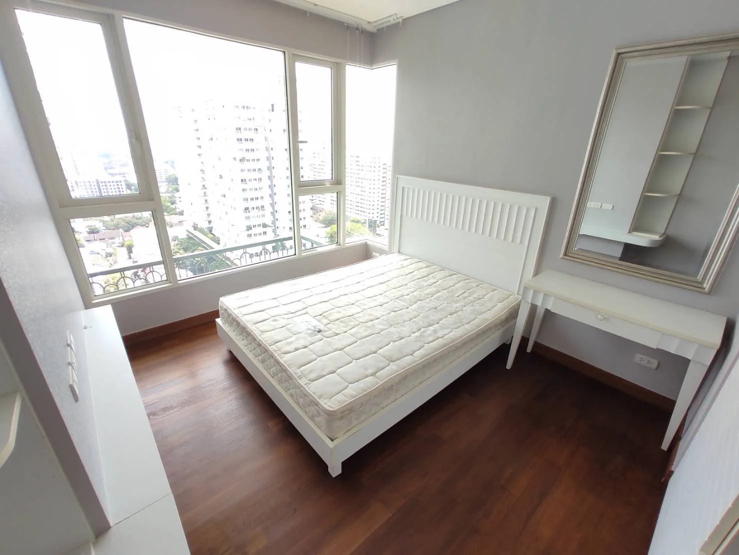 Property photos for Ivy Thonglor