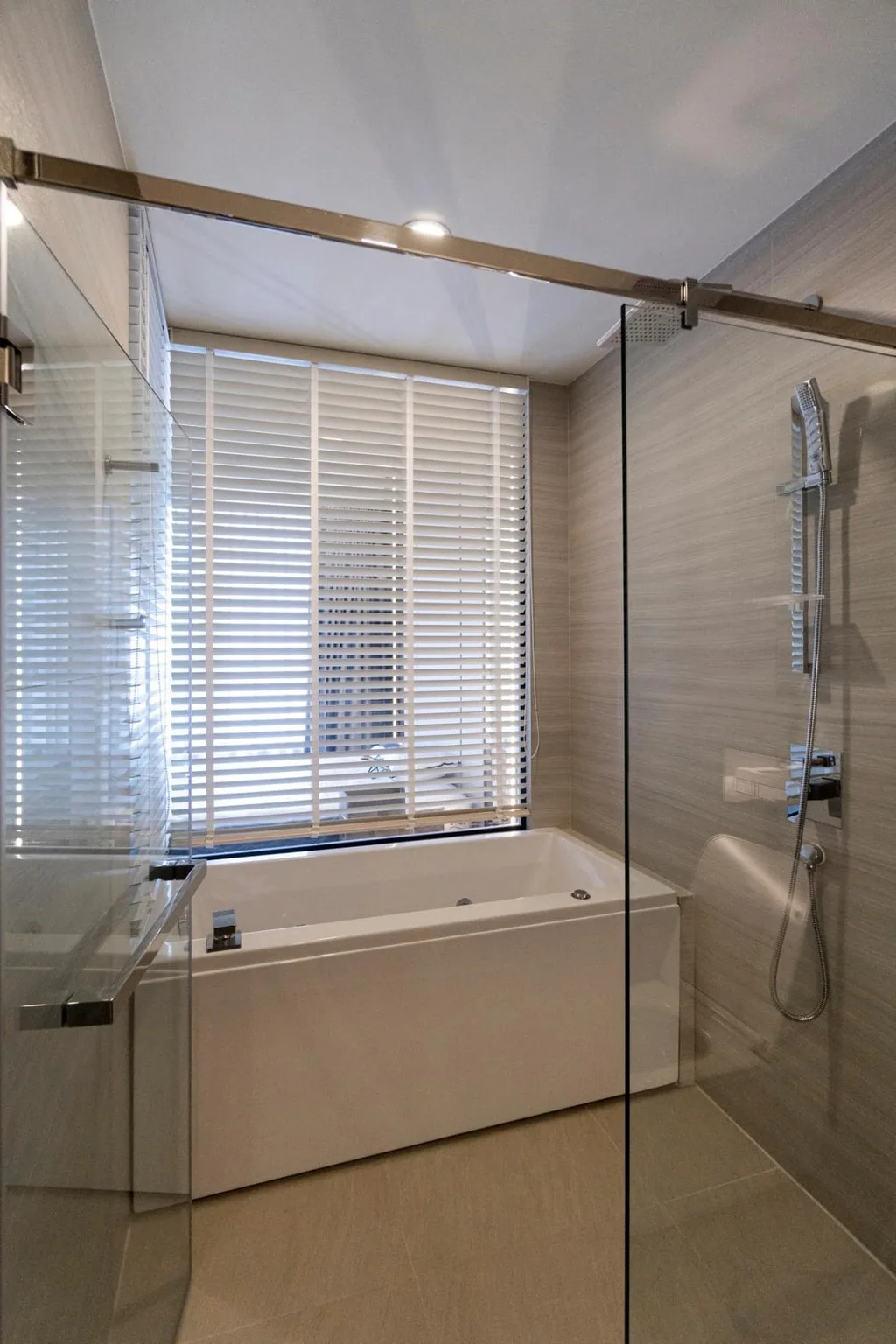 Property photos for Park Origin Thonglor