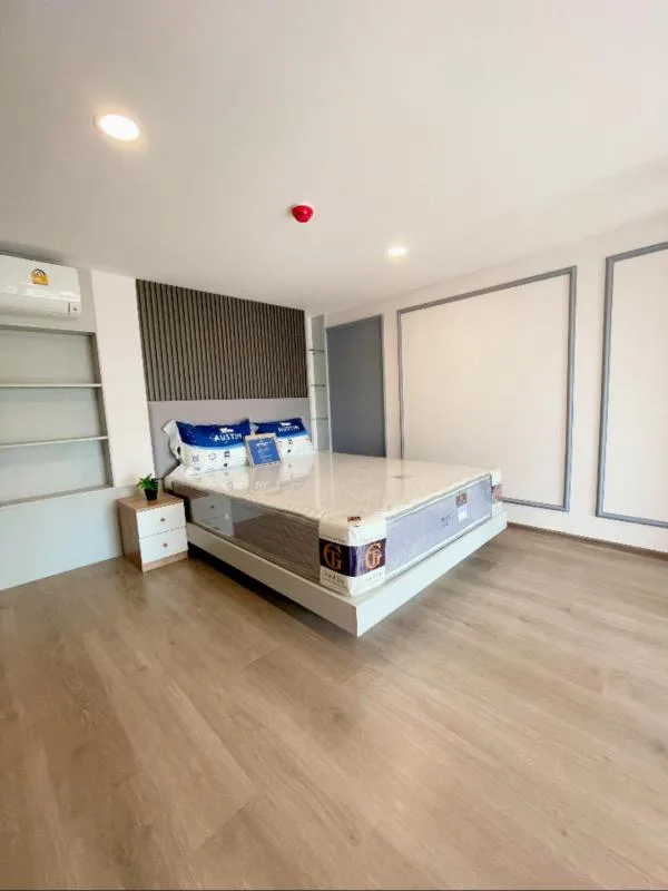 Property photos for Knightsbridge Space Rama 4