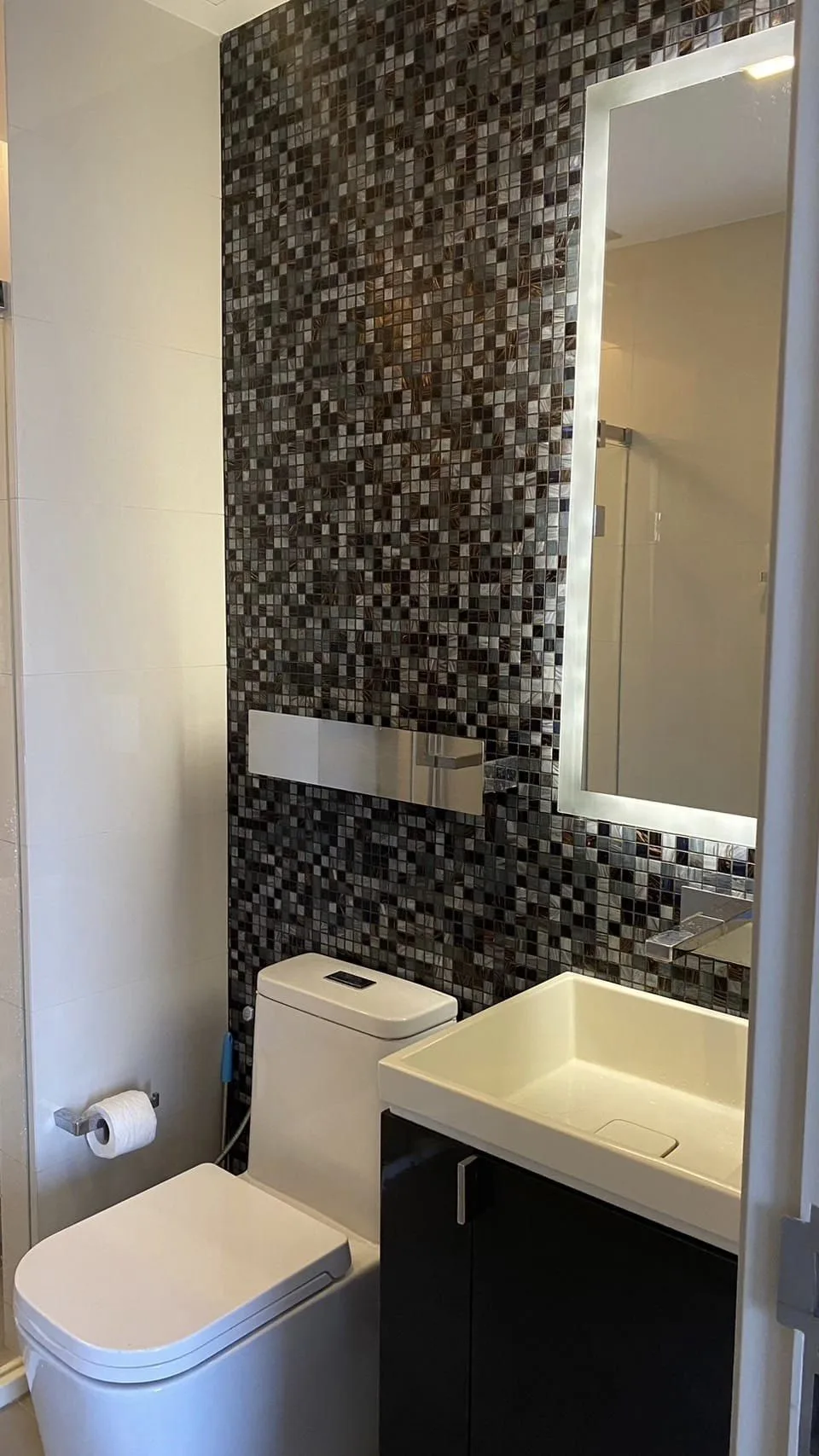 Property photos for The Room Sathorn - St.Louis