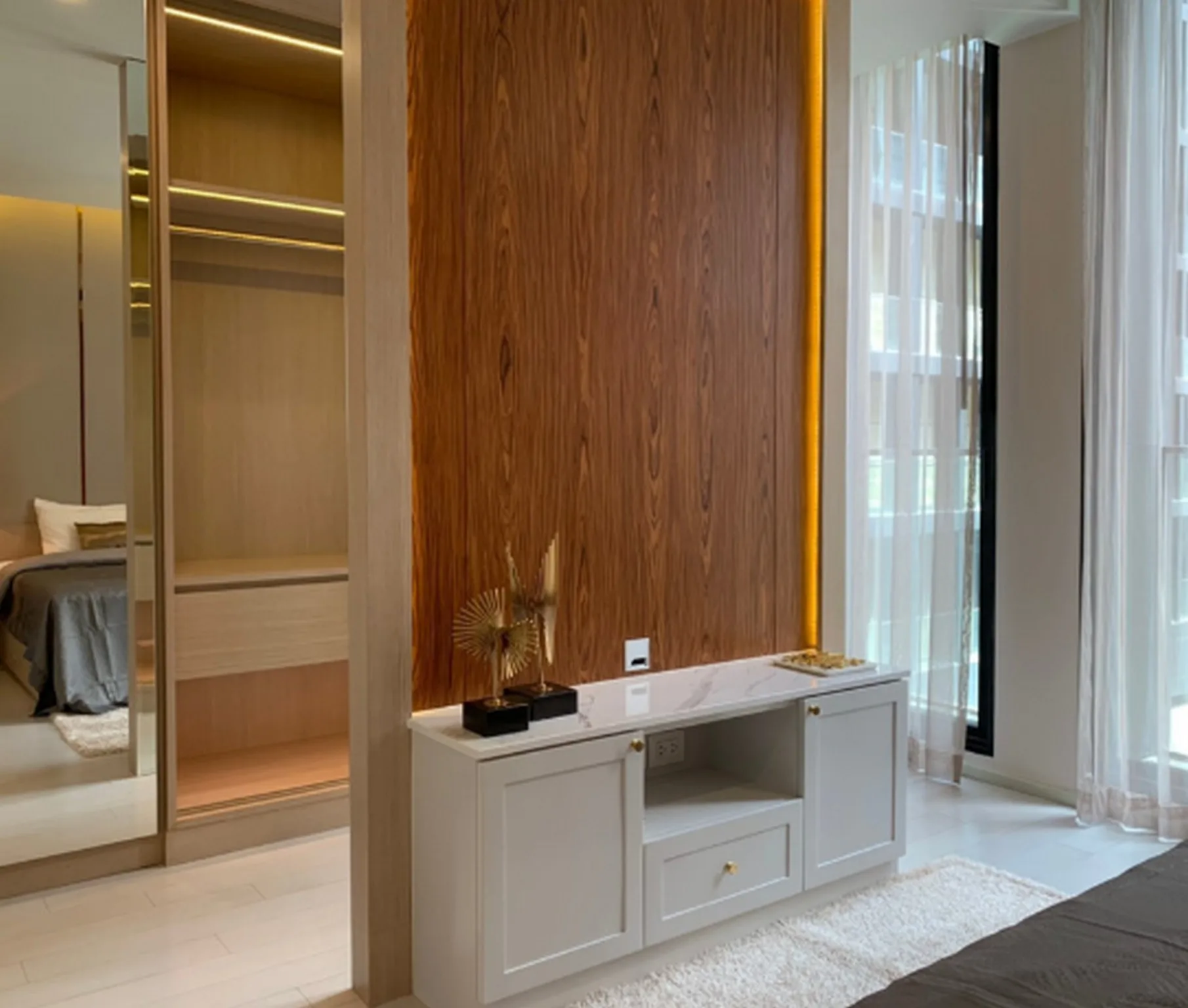 Property photos for Noble Ploenchit