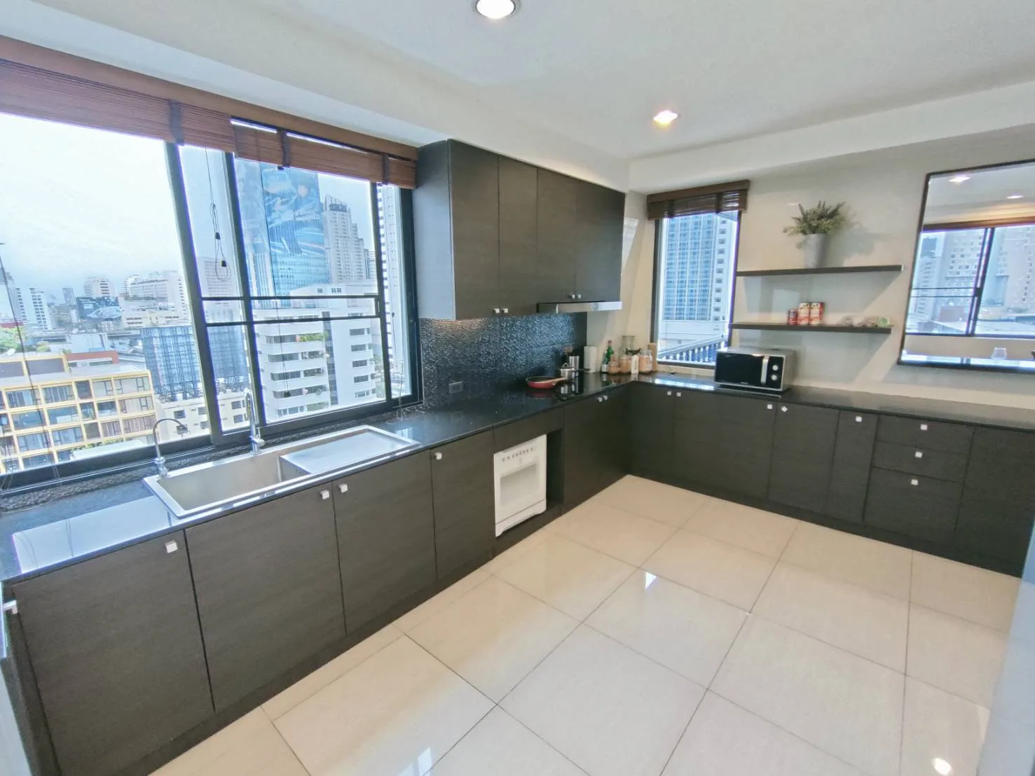 Property photos for Ploenruedee Residence
