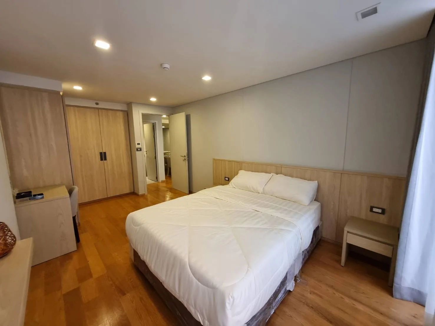 Property photos for Piya Apartment Sukhumvit 15