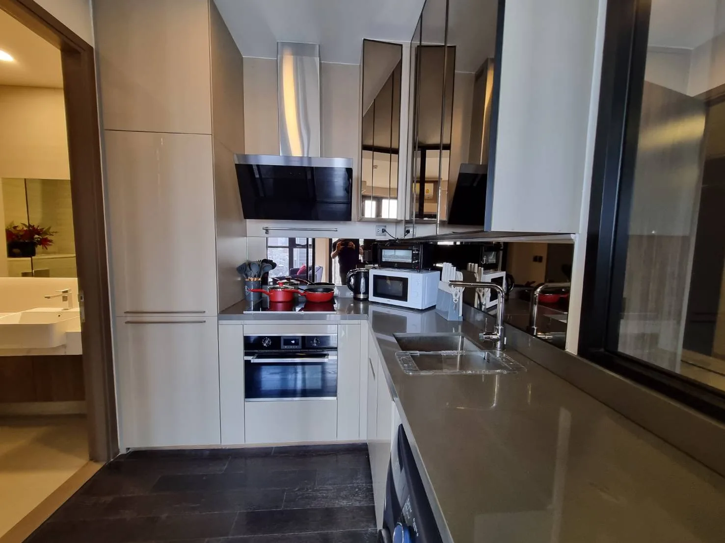 Property photos for Park Origin Thonglor