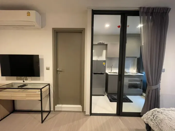 Property photos for Life Asoke Hype