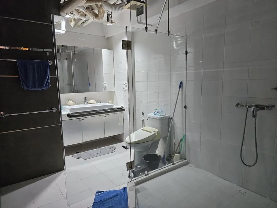 Property photos for State Tower