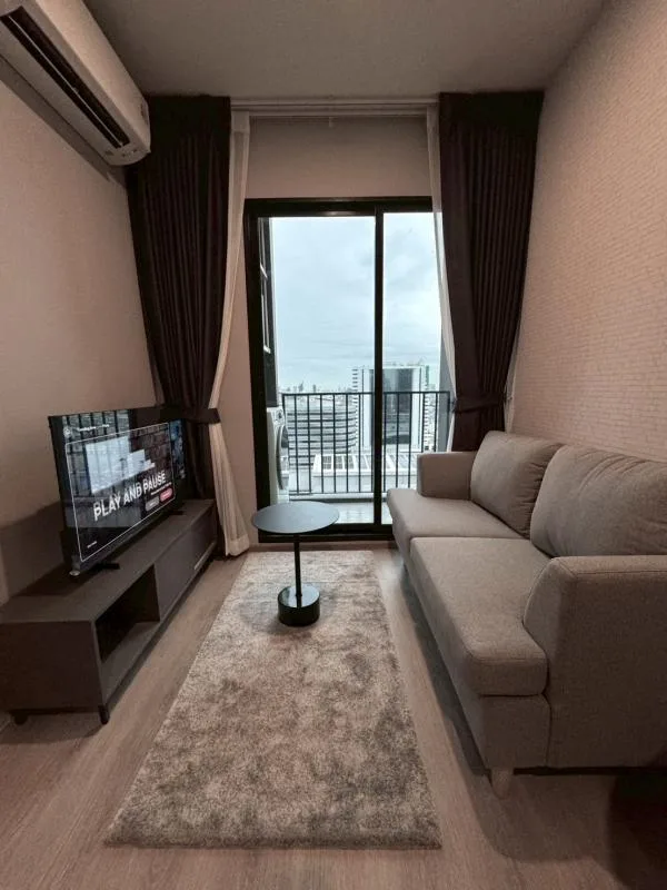 Property photos for Nue District R9
