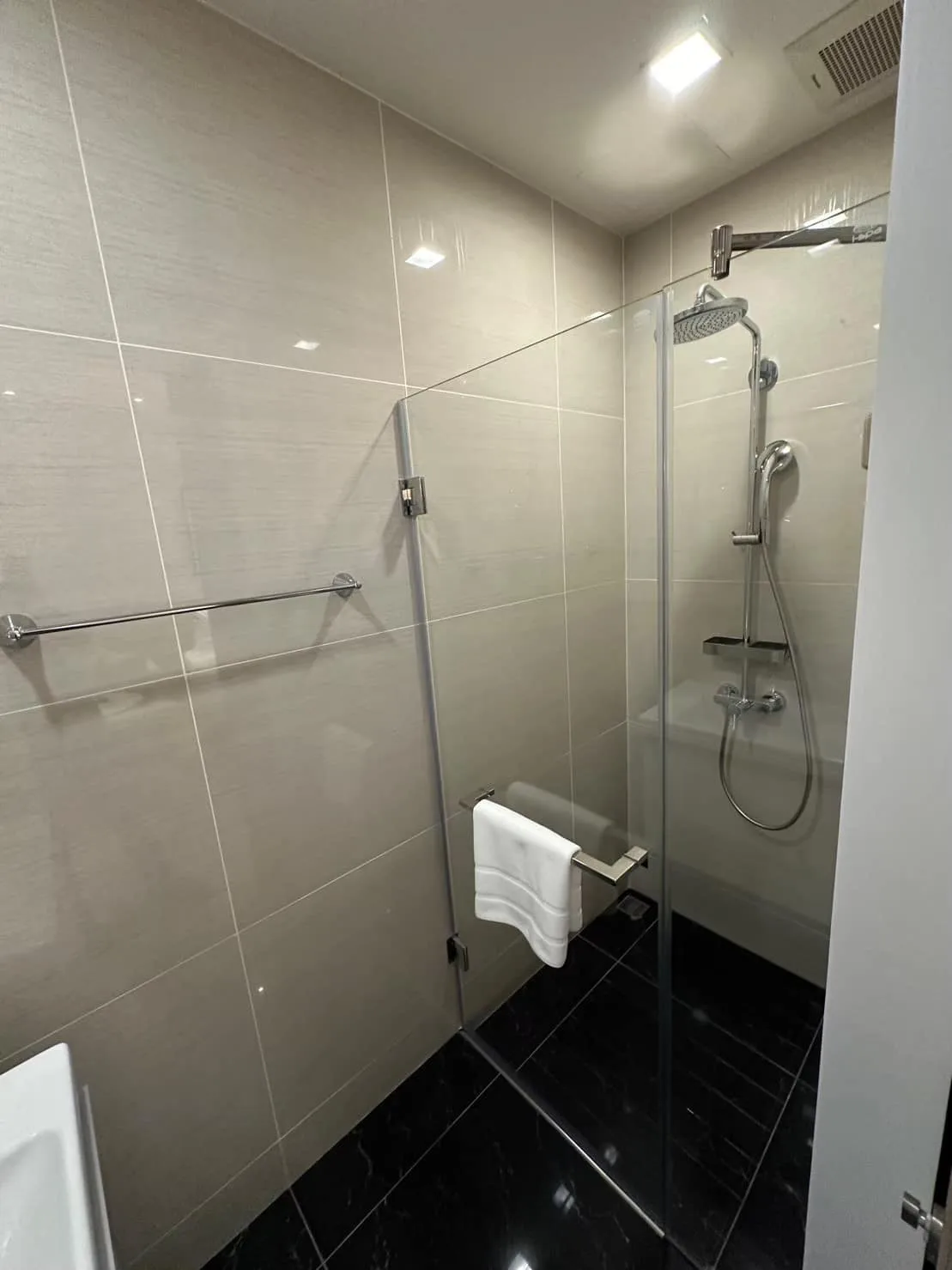 Property photos for Park Origin Phromphong