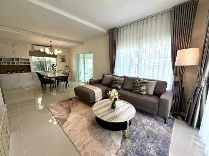 Property photos for Villaggio Srinakarin-bangna