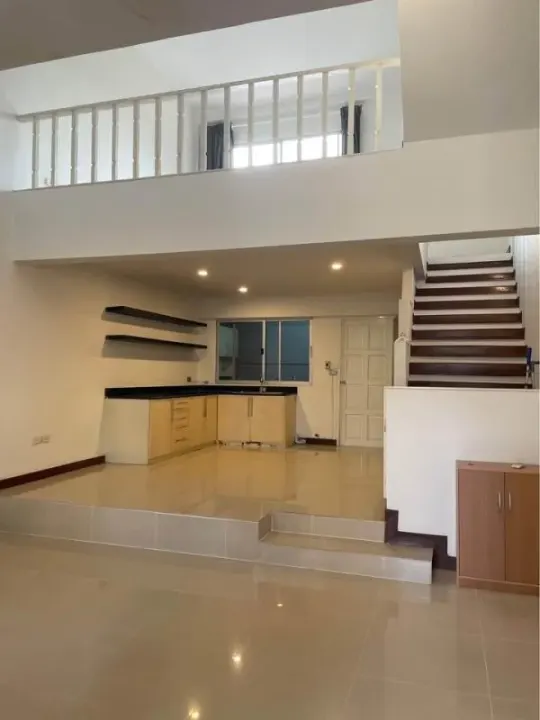 Property photos for Grand Ville On Nut 80