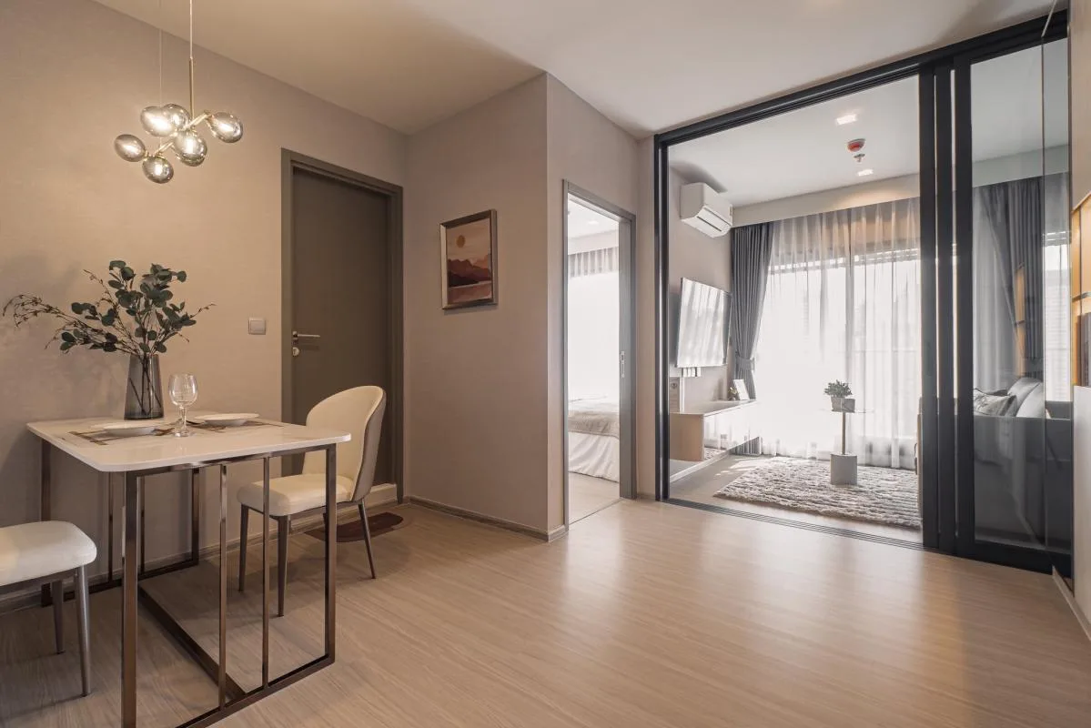Property photos for Life Asoke Hype