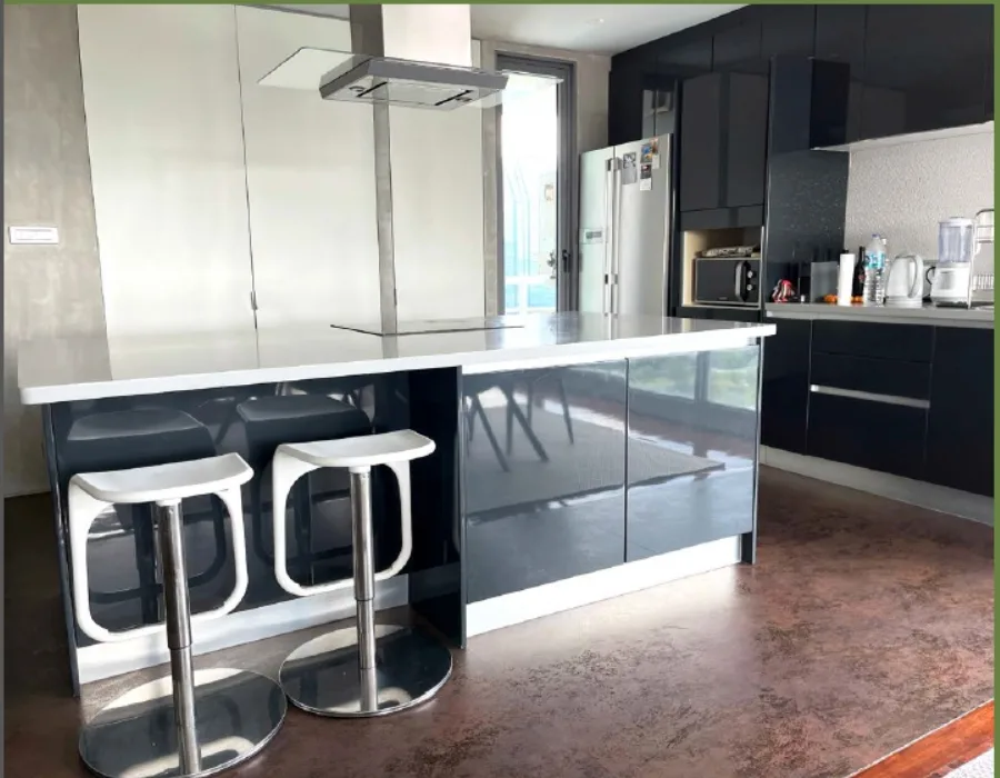 Property photos for Lake Green