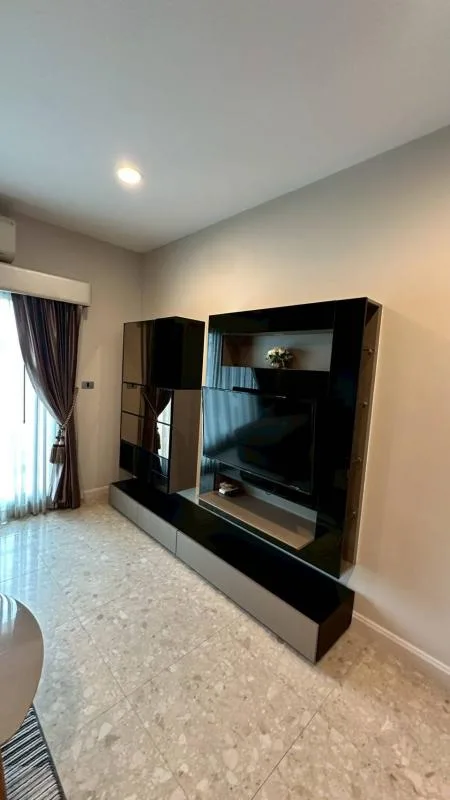 Property photos for The Crest Sukhumvit 34