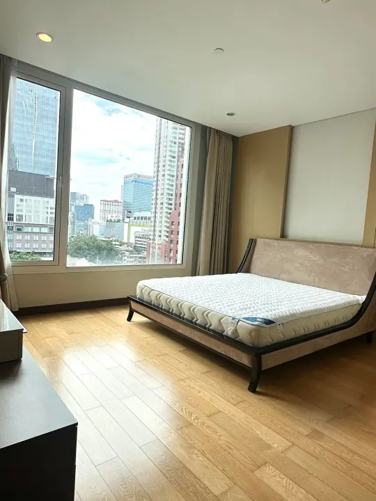 Property photos for The Park Chidlom