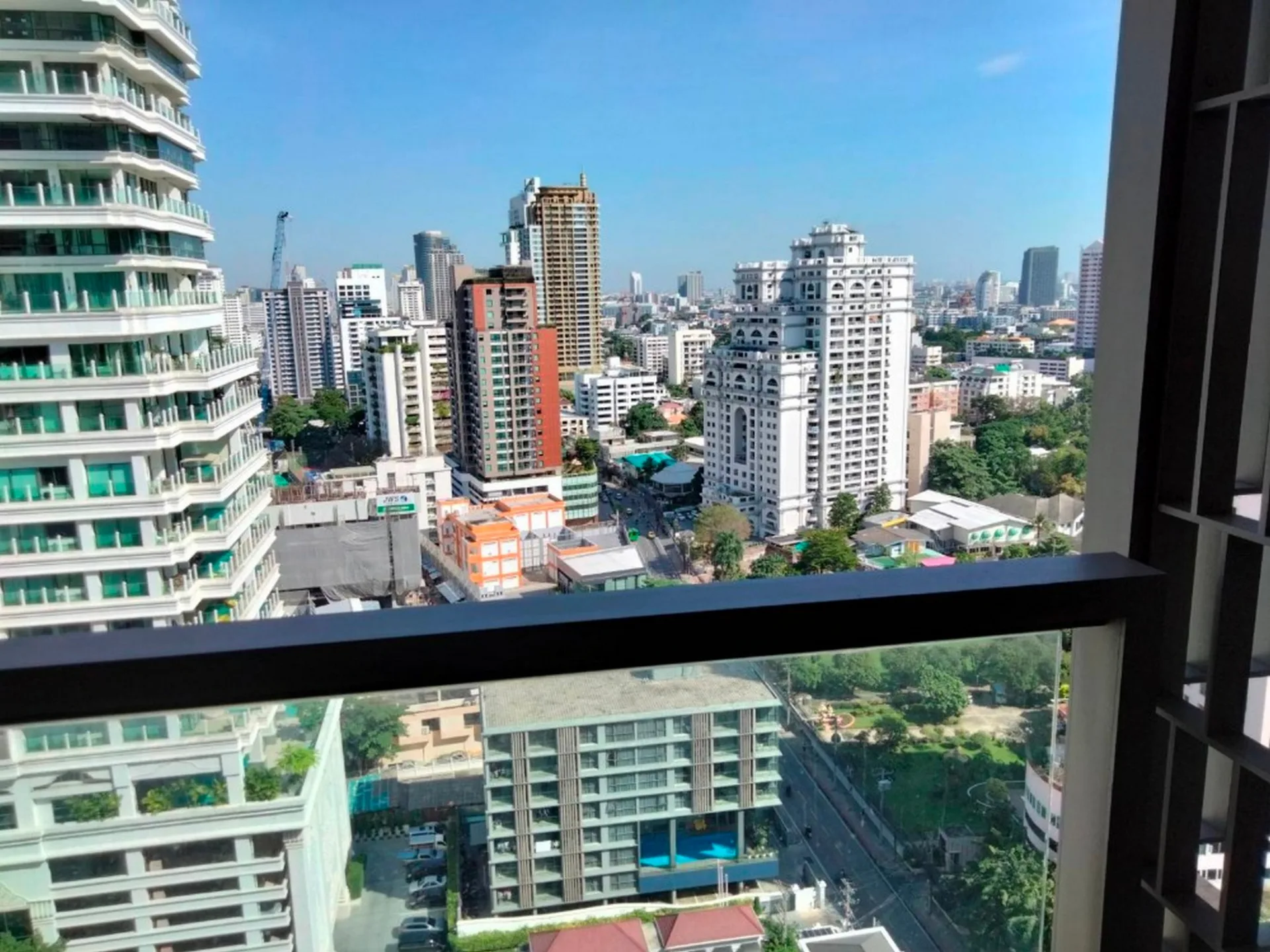 Property photos for The XXXIX by Sansiri