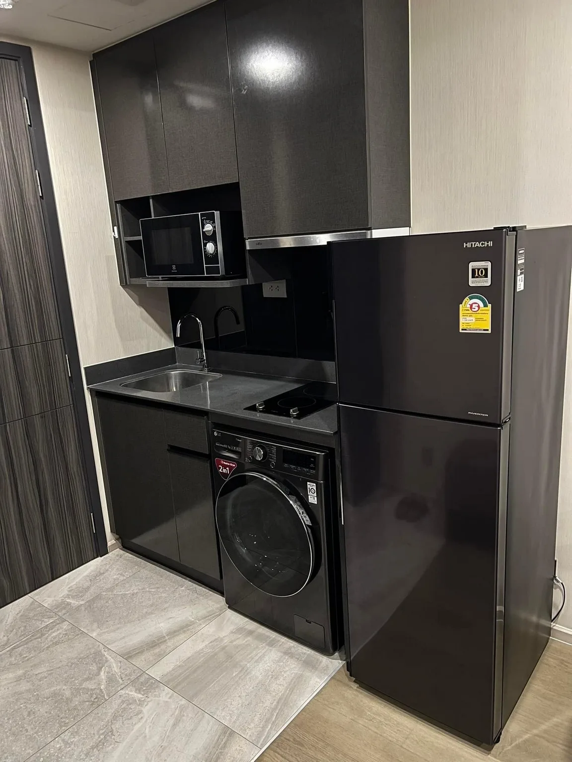 Property photos for Ashton Asoke