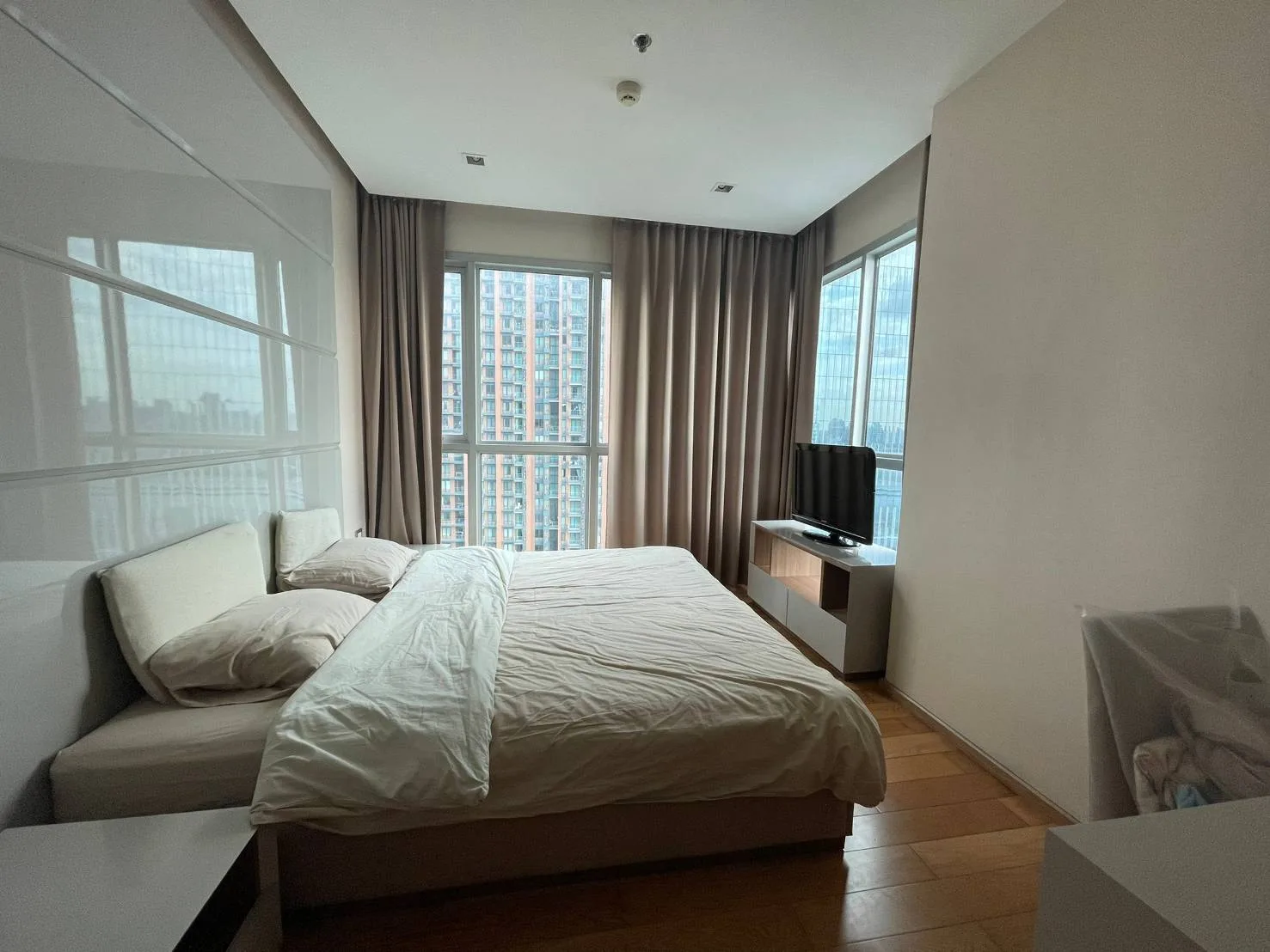 Property photos for The Address Asoke