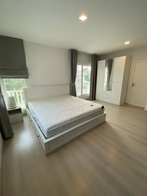 Property photos for Villaggio Srinakarin-bangna