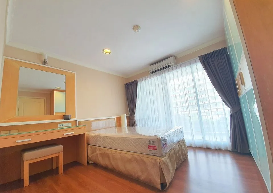 Property photos for Grand Heritage Thonglor