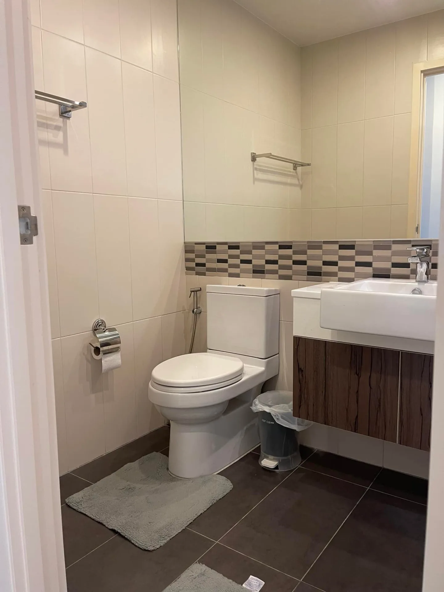 Property photos for Centric Ari Station