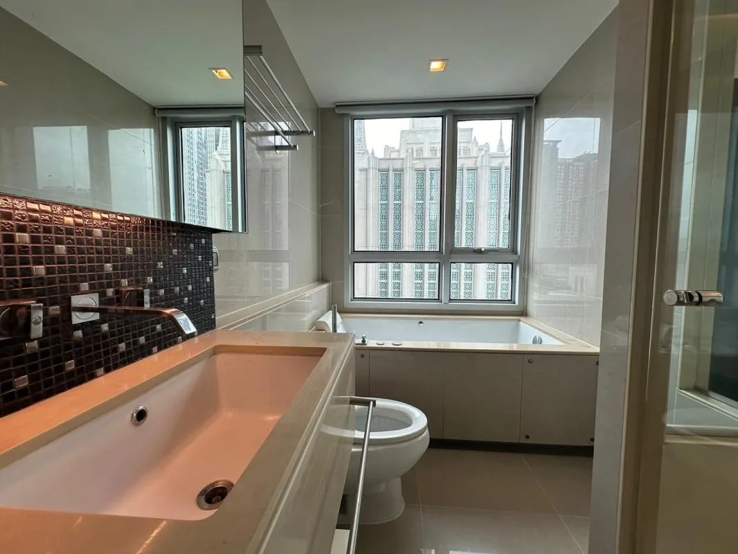 Property photos for The Address Asoke