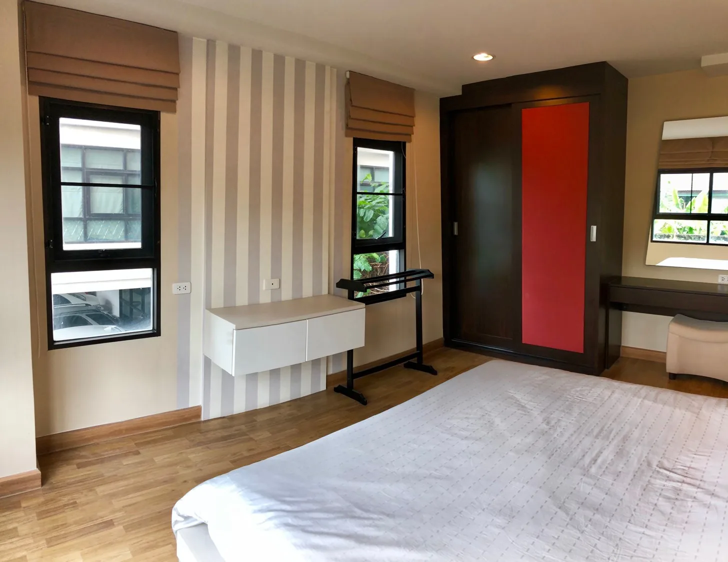 Property photos for Baan Navatara