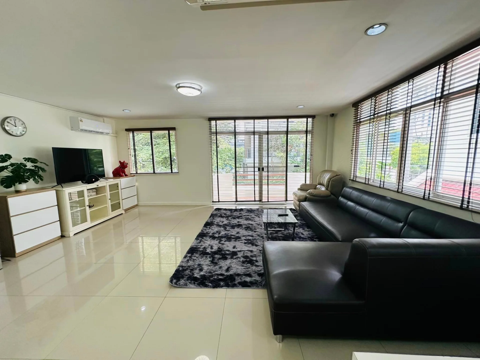 Property photos for Townhouse Suk 31 Alley, Lane 2