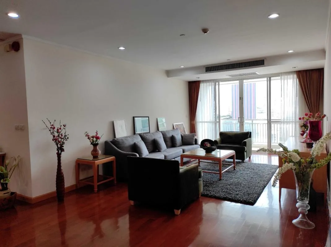 Property photos for GM Height