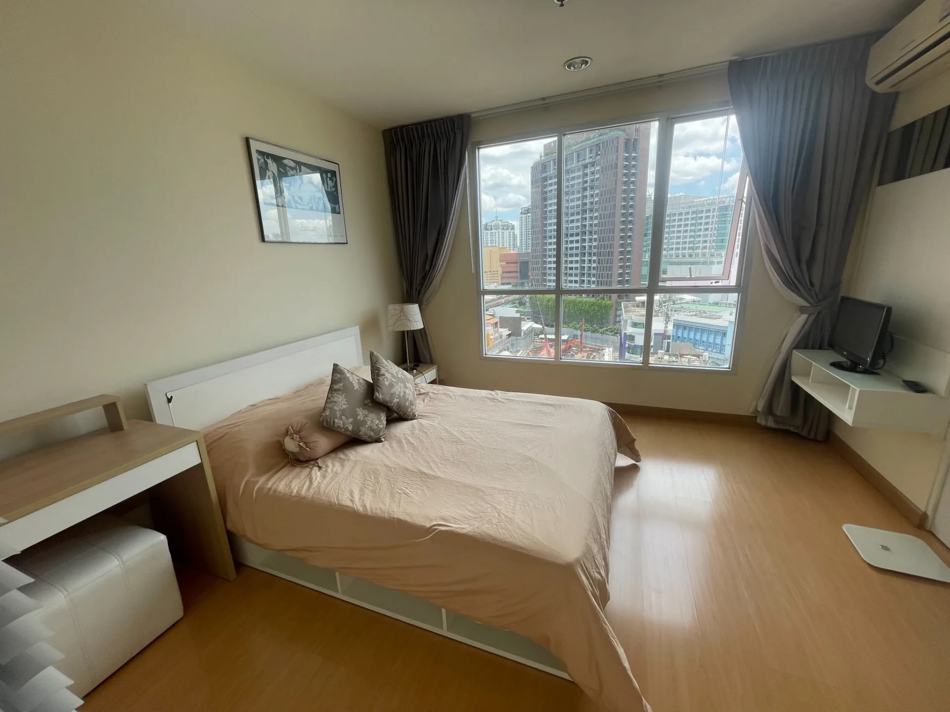 Property photos for Life Sukhumvit 65