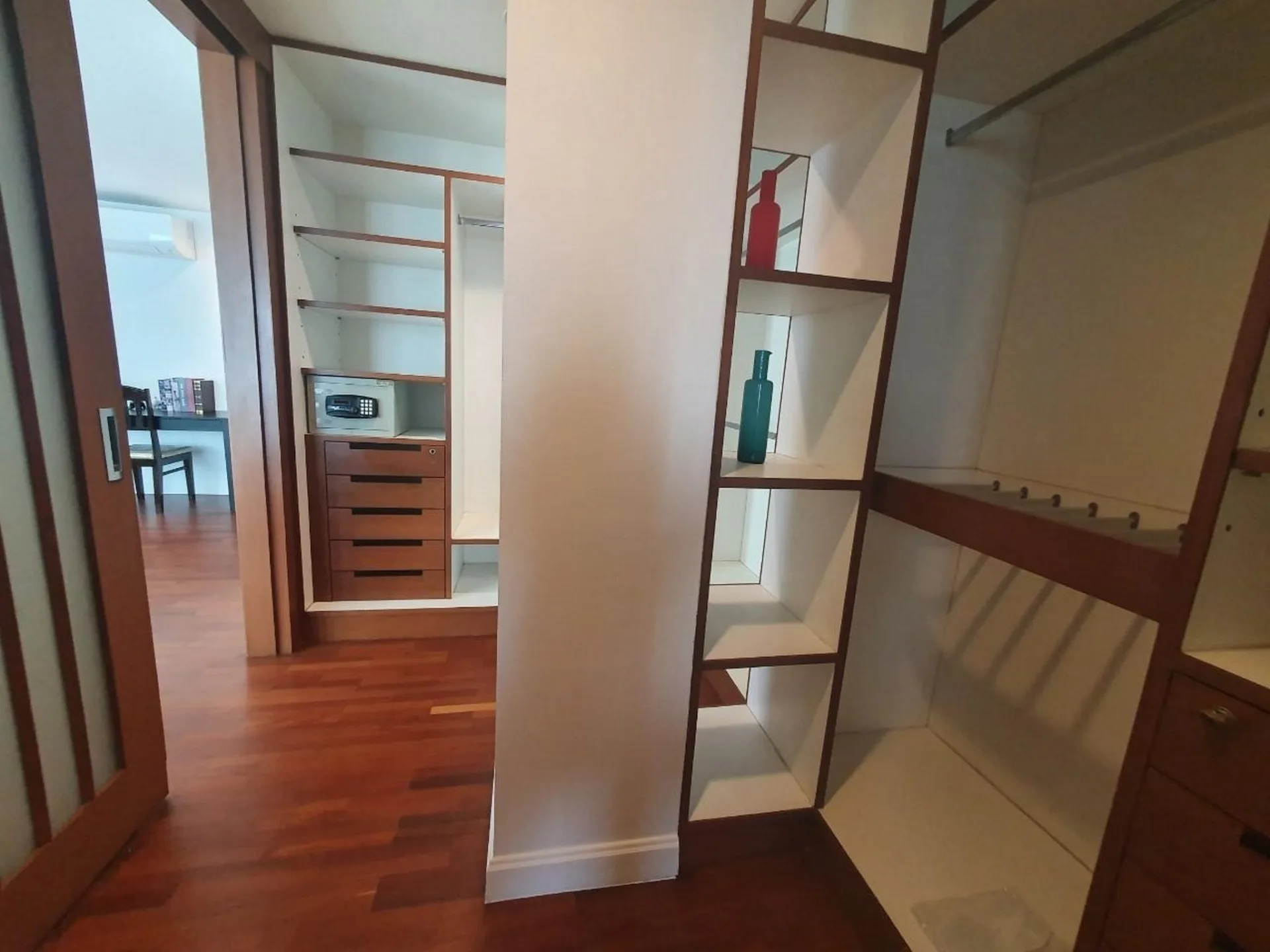 Property photos for Sathorn Gallery Residences