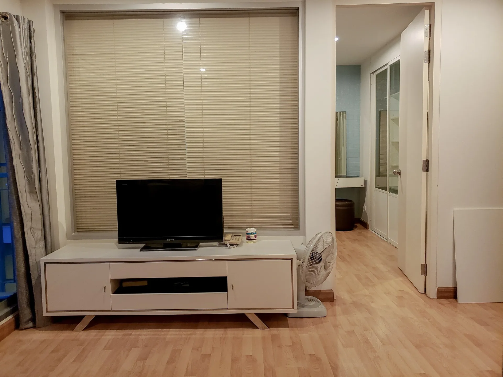 Property photos for The Parkland Taksin - Thapra