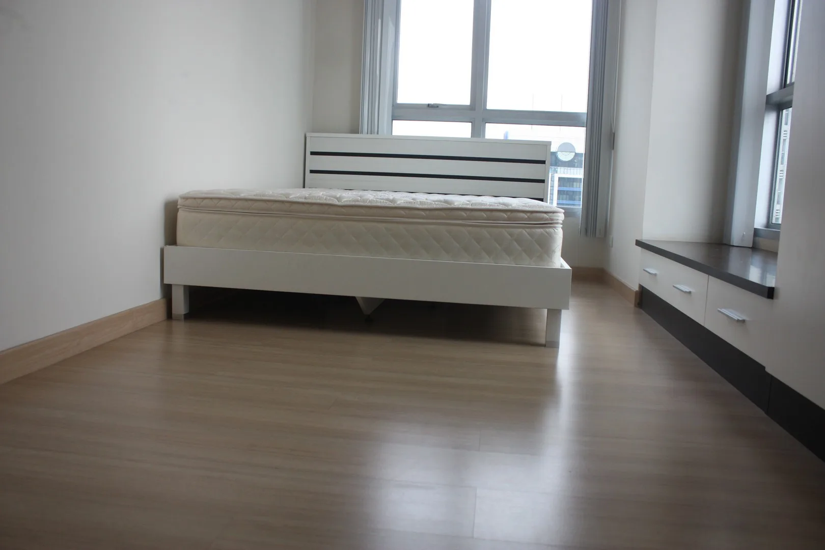 Property photos for Life @ Sathorn 10