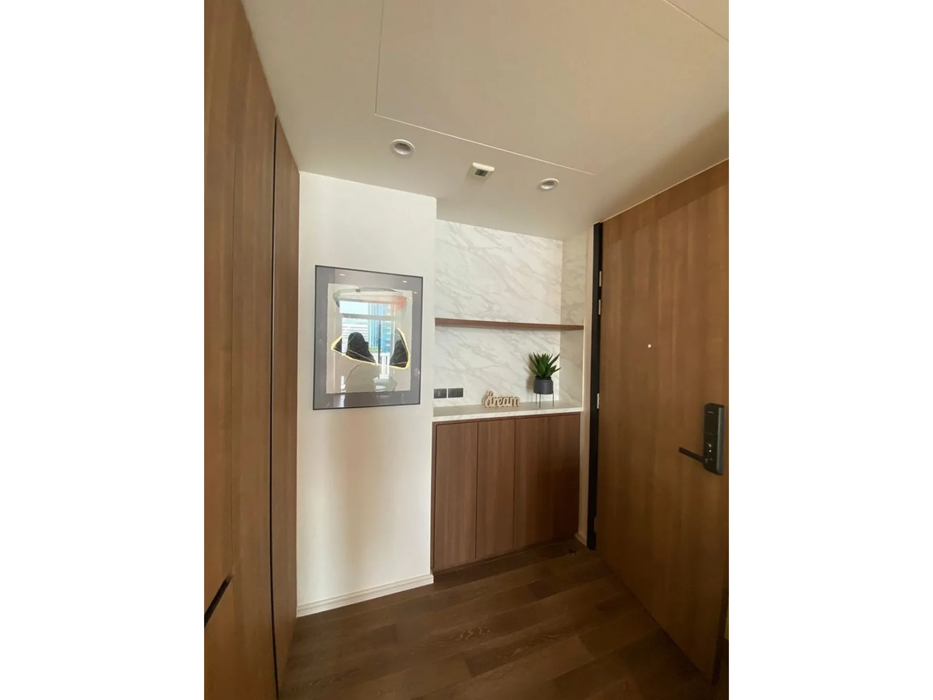 Property photos for MUNIQ Sukhumvit 23