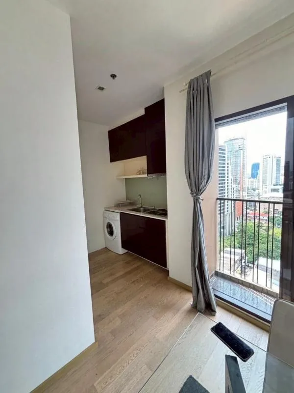 Property photos for Noble Refine