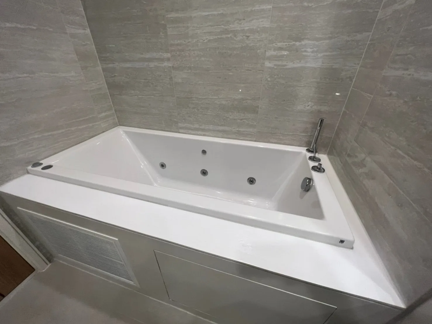 Property photos for Anil Sathorn 12