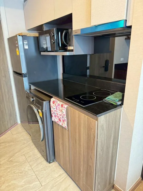 Property photos for Lloyd Soonvijai-thonglor